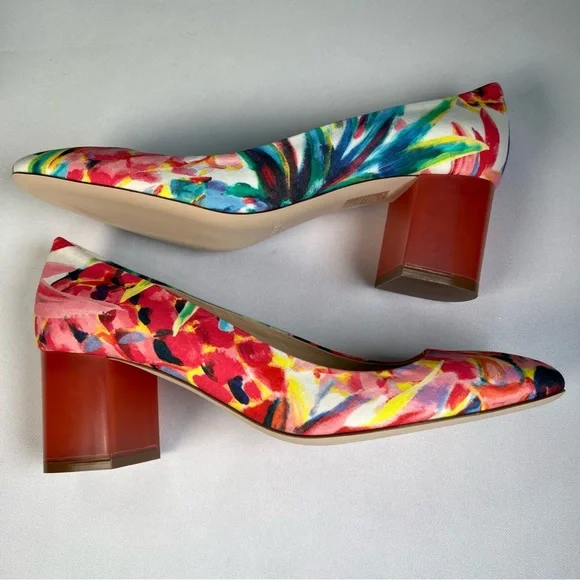 J. Crew Lucite Heel Ratti Painted Pineapple
Pump 9.5 NEW
$268 now $125 - Picture 3 of 11
